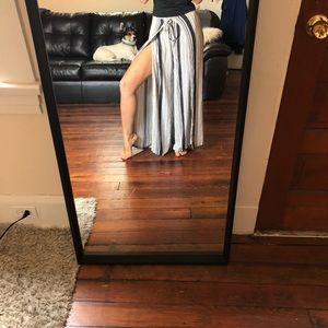 Flowy pants that kind of look like a skirt!